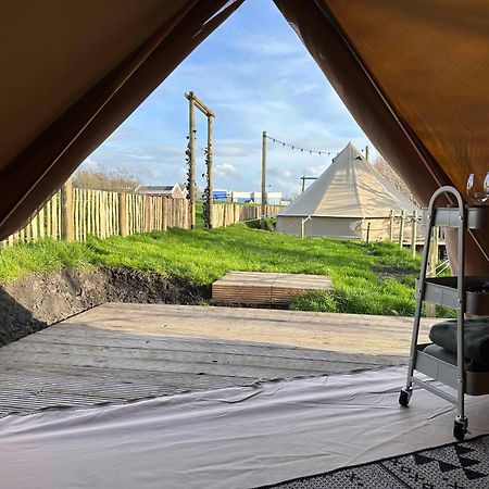 Glamping De Hof Van Eeden Warmond Bagian luar foto