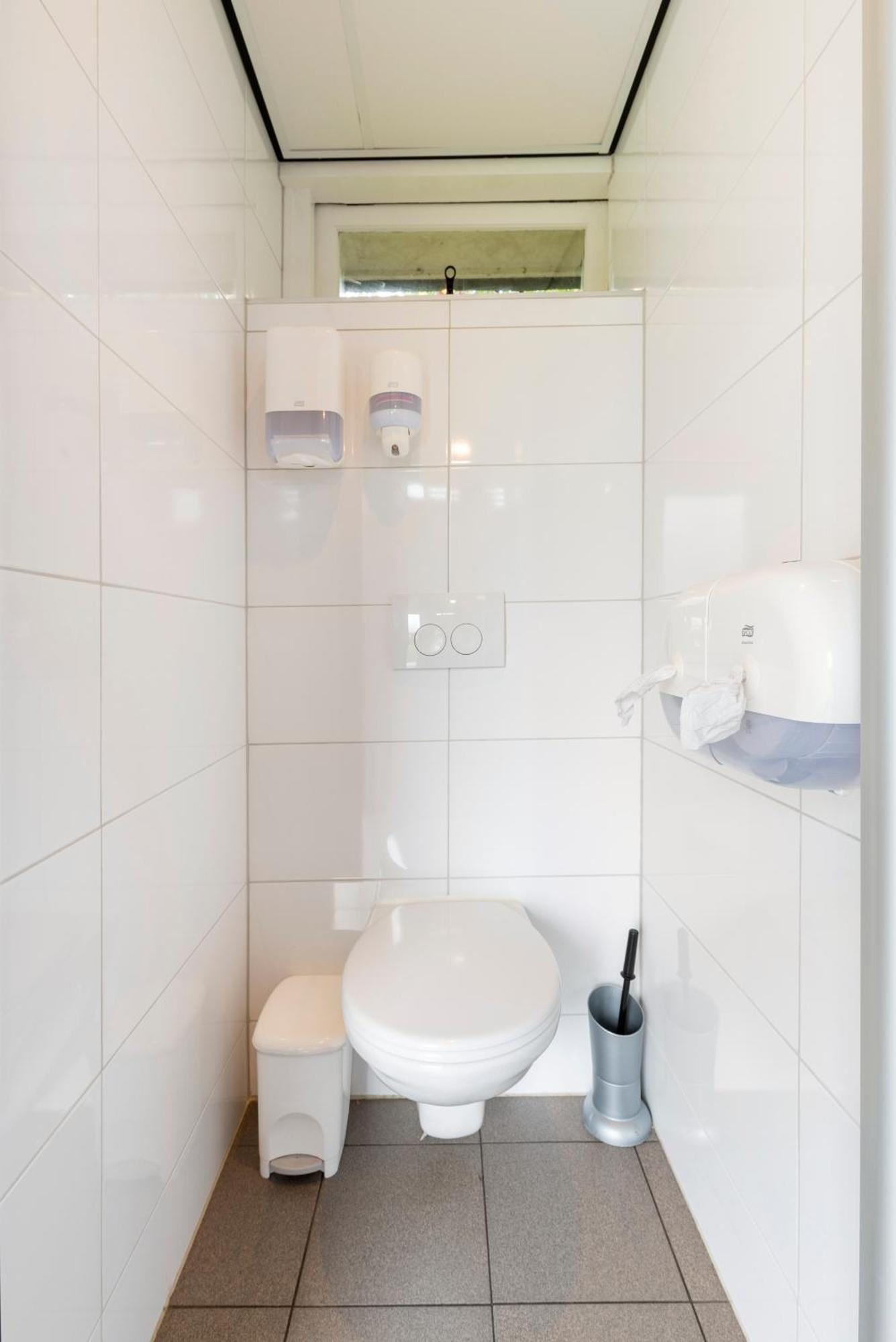 Glamping De Hof Van Eeden Warmond Bagian luar foto
