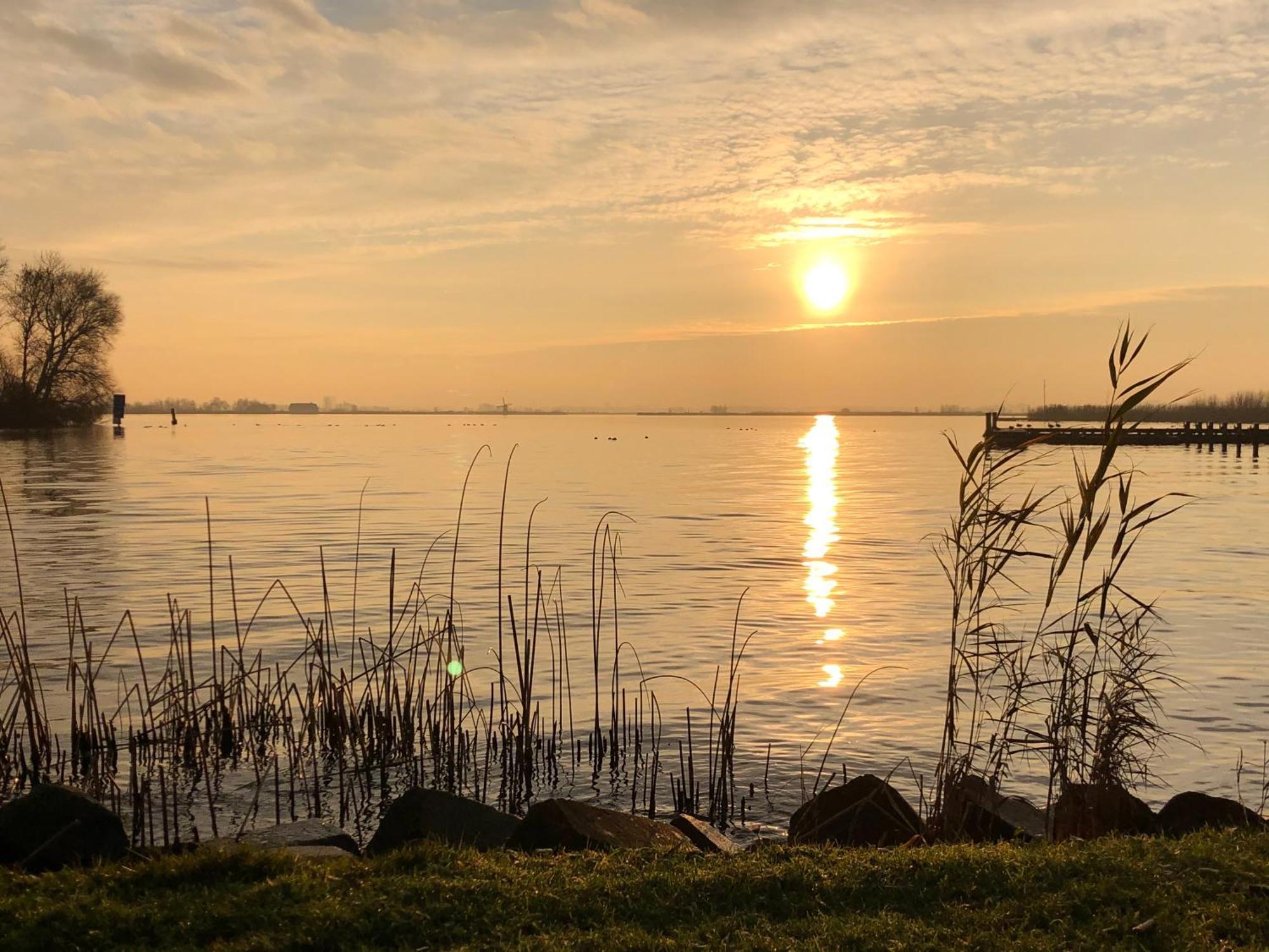 Glamping De Hof Van Eeden Warmond Bagian luar foto