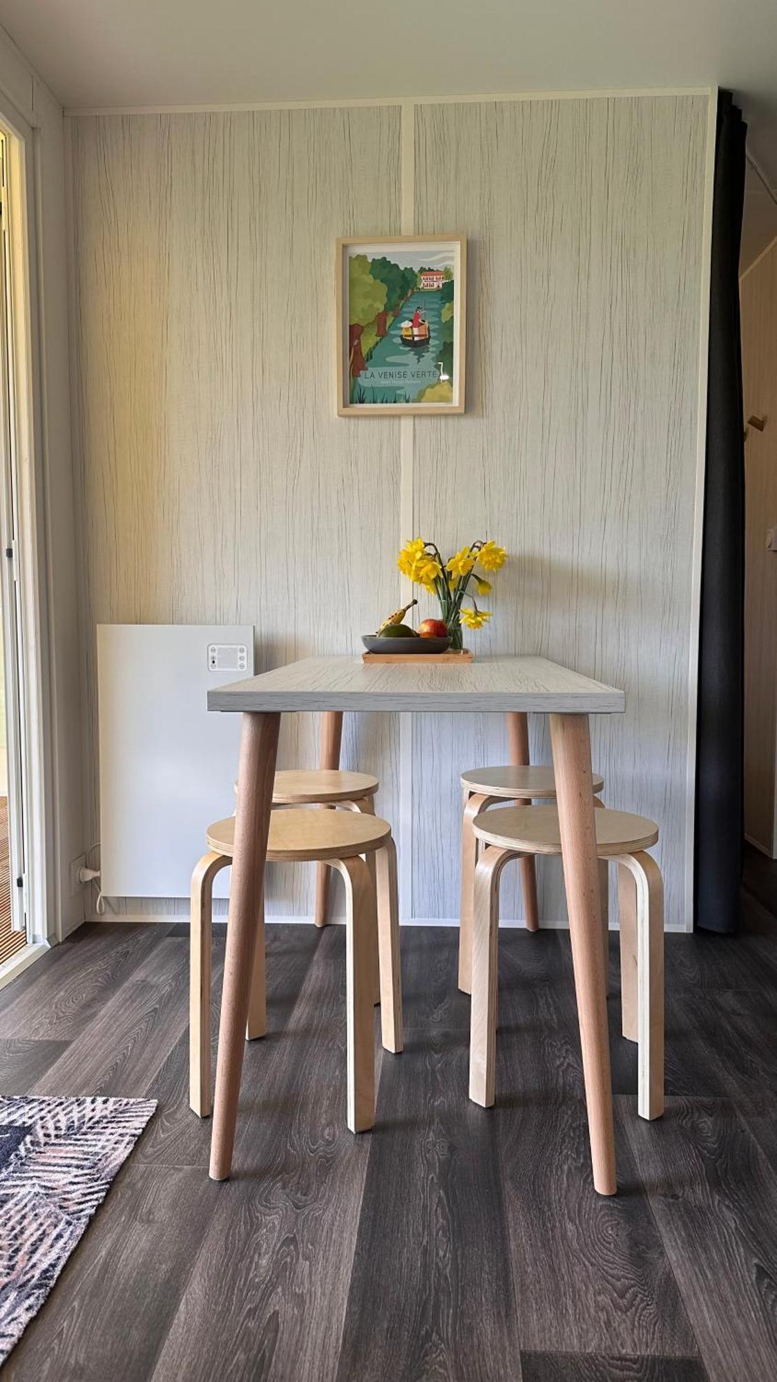 Glamping De Hof Van Eeden Warmond Bagian luar foto