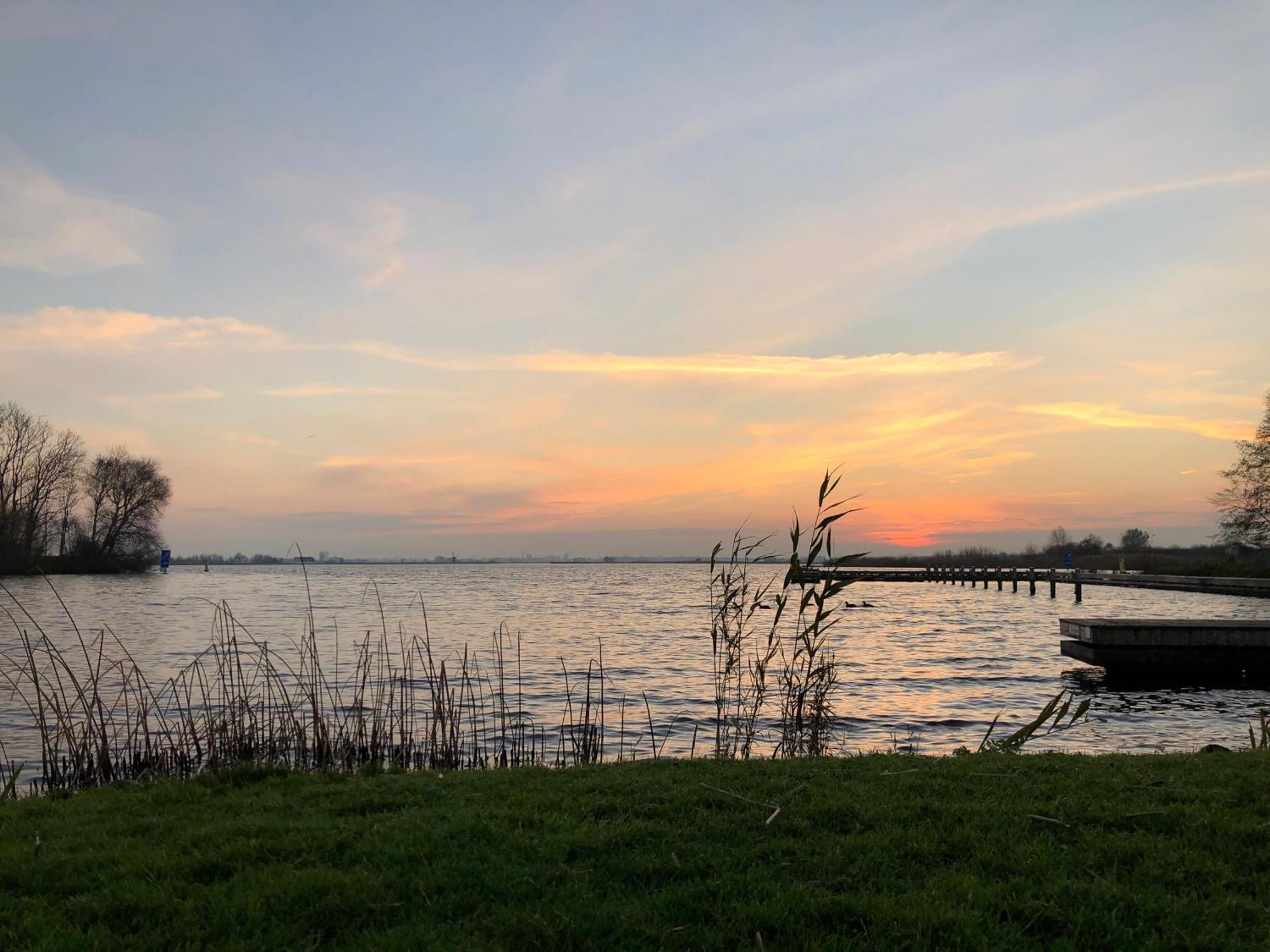 Glamping De Hof Van Eeden Warmond Bagian luar foto